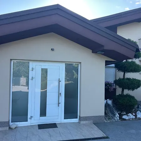 Zemko Bed & Breakfast 3*